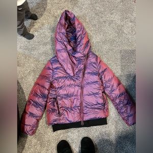 Nike sportswear puffer jacket size small.